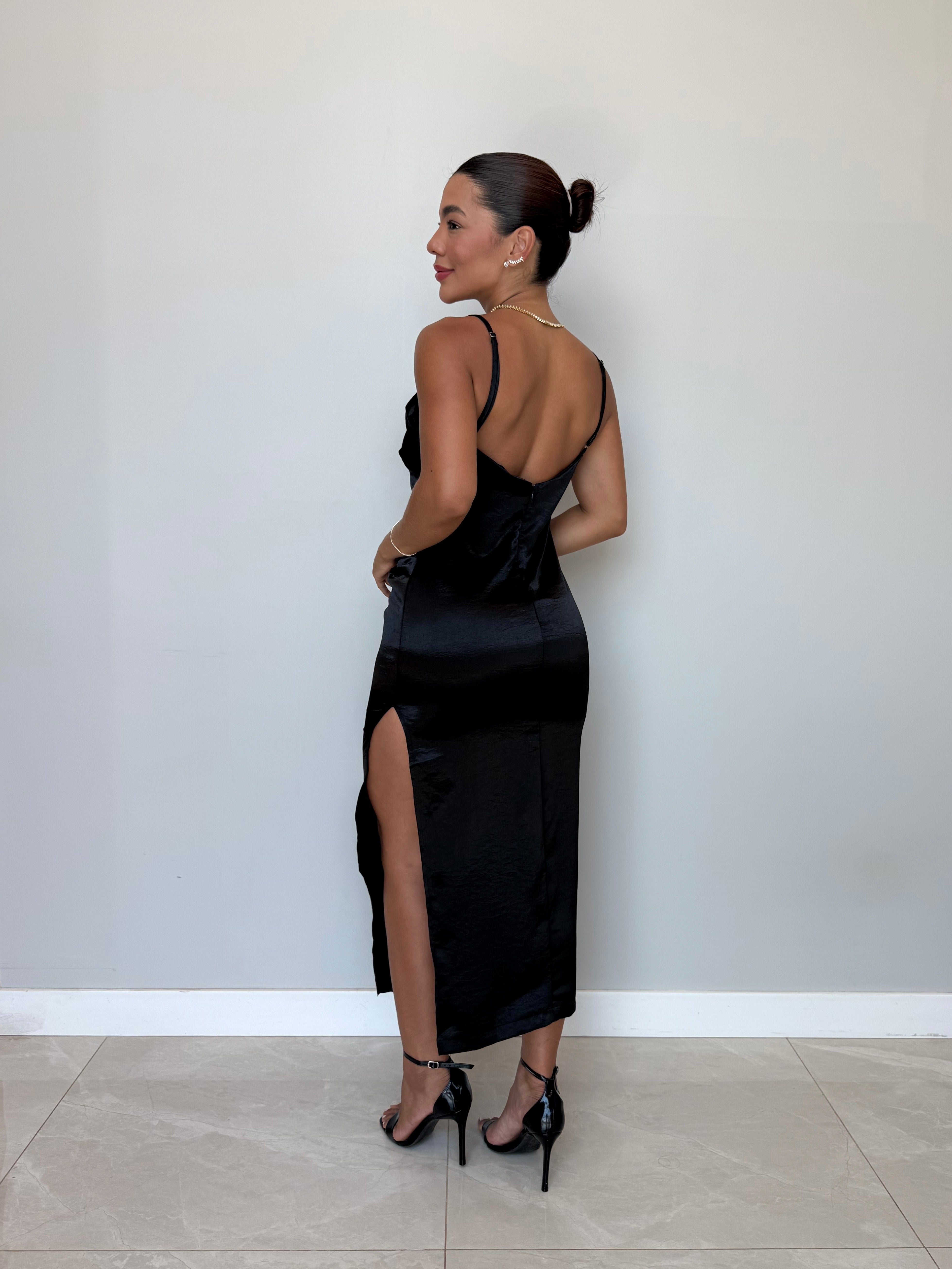 Vestido Midi Acetinado Ester