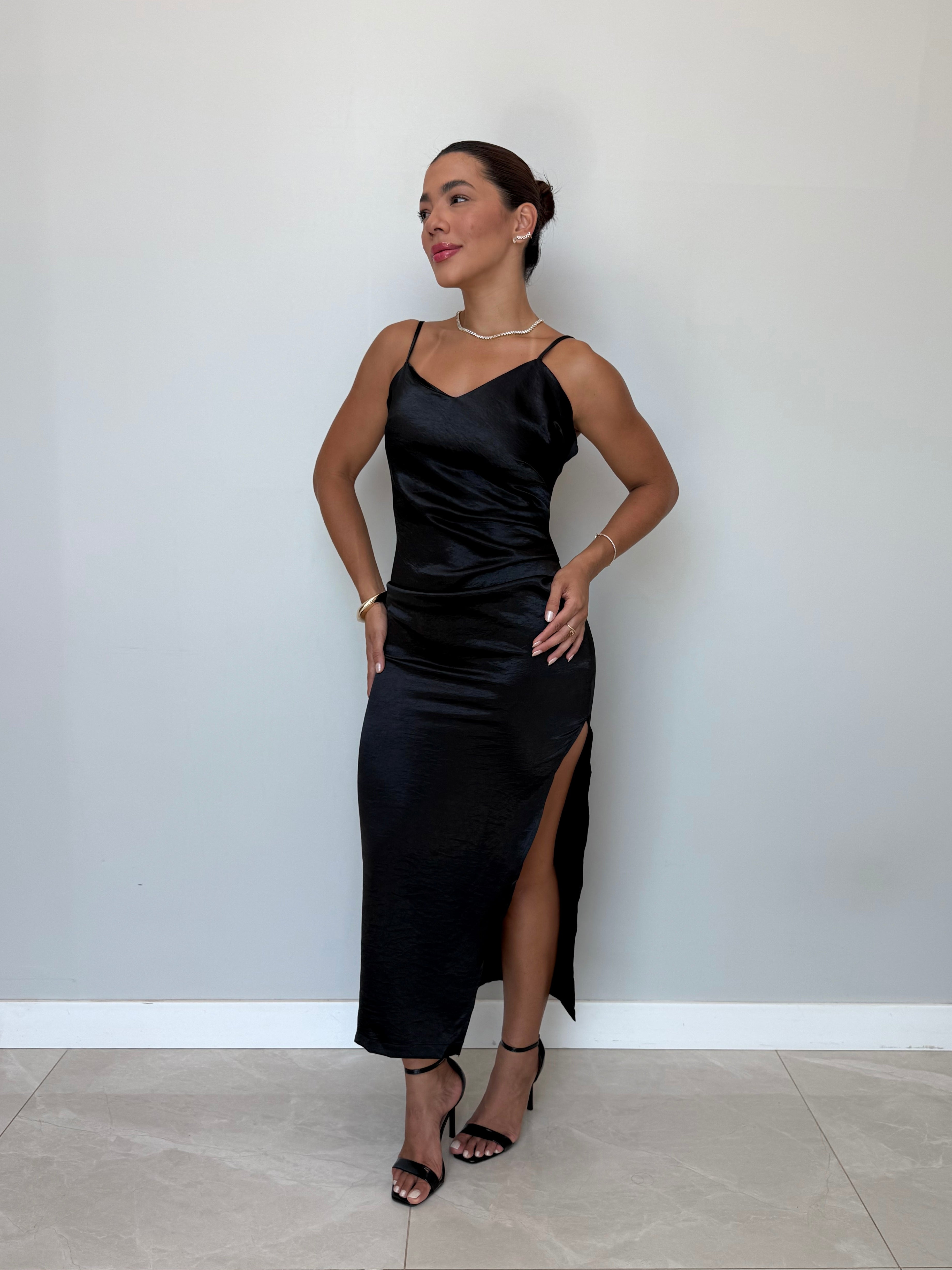 Vestido Midi Acetinado Ester