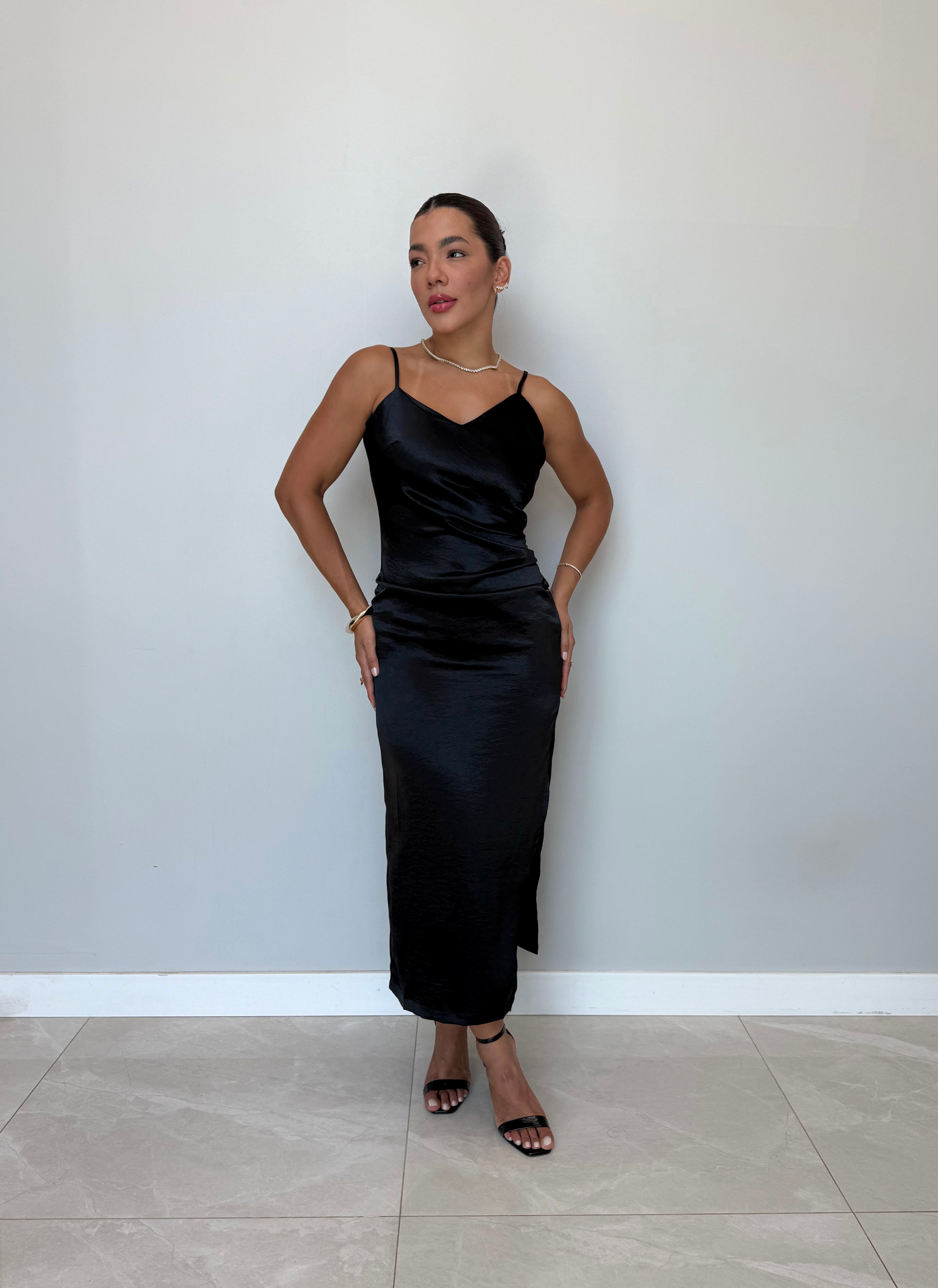 Vestido Midi Acetinado Ester