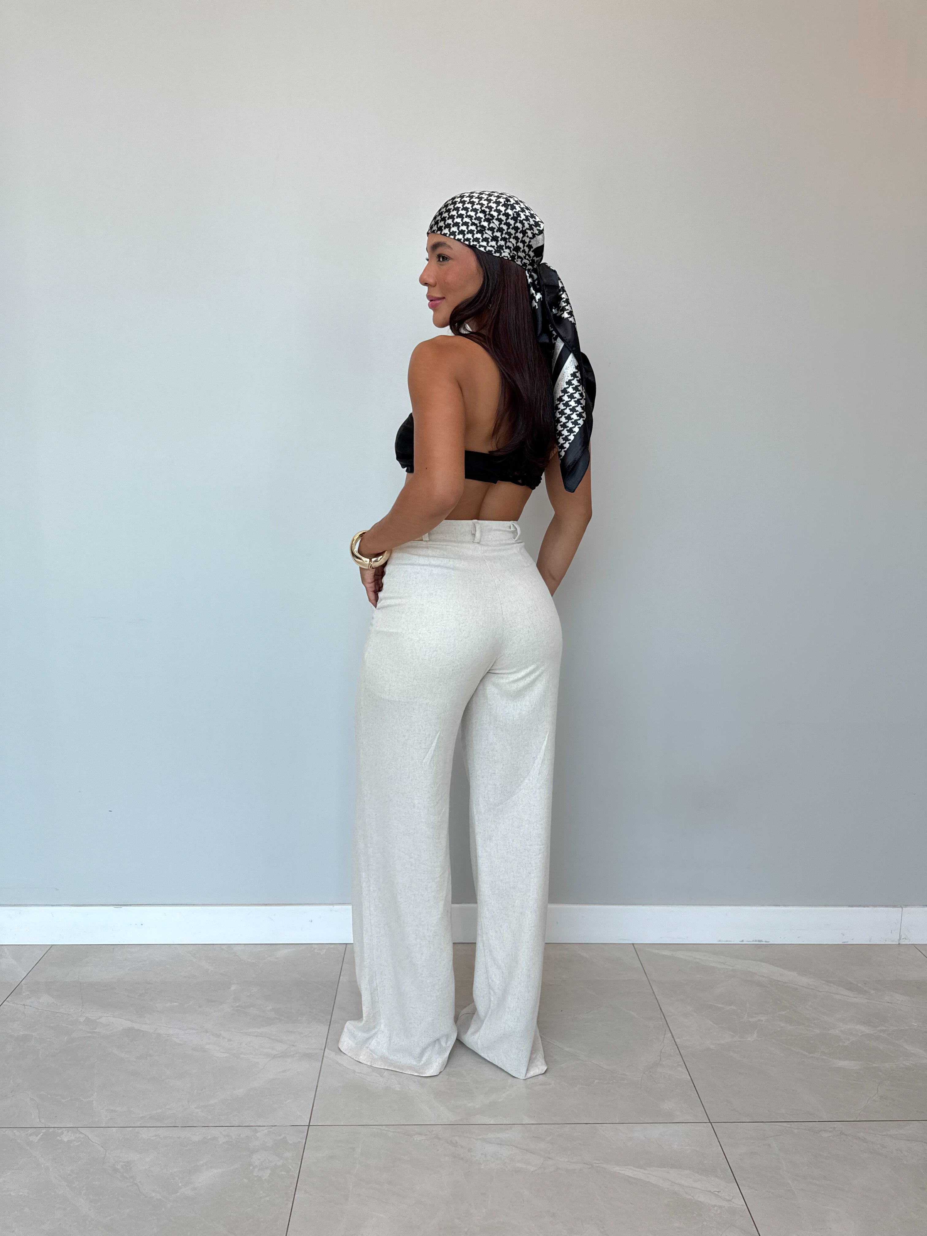 Calça Pantalona Linho Agatha - 2 POR R$ 349,90