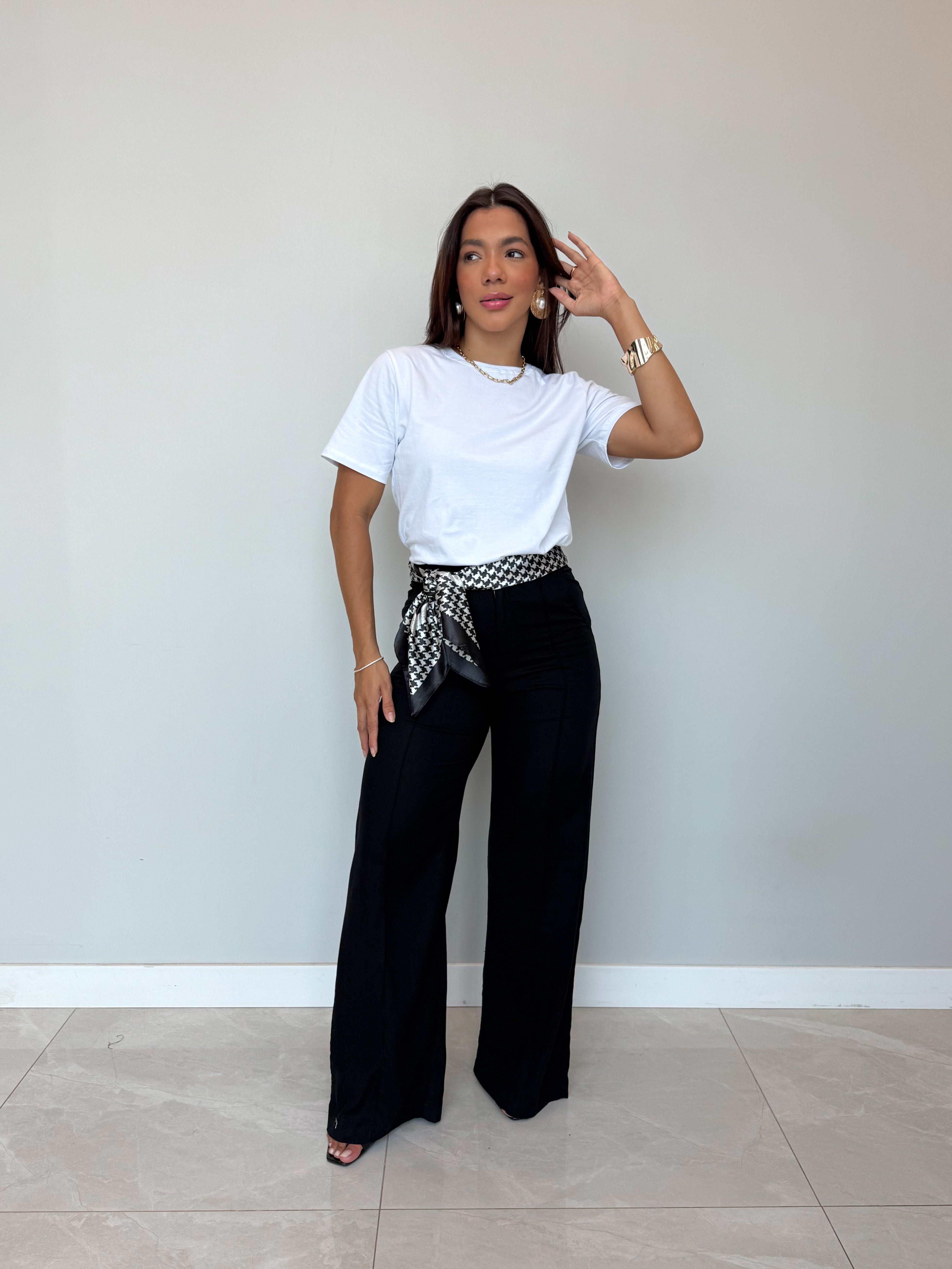 Calça Pantalona Linho Agatha - 2 POR R$ 349,90