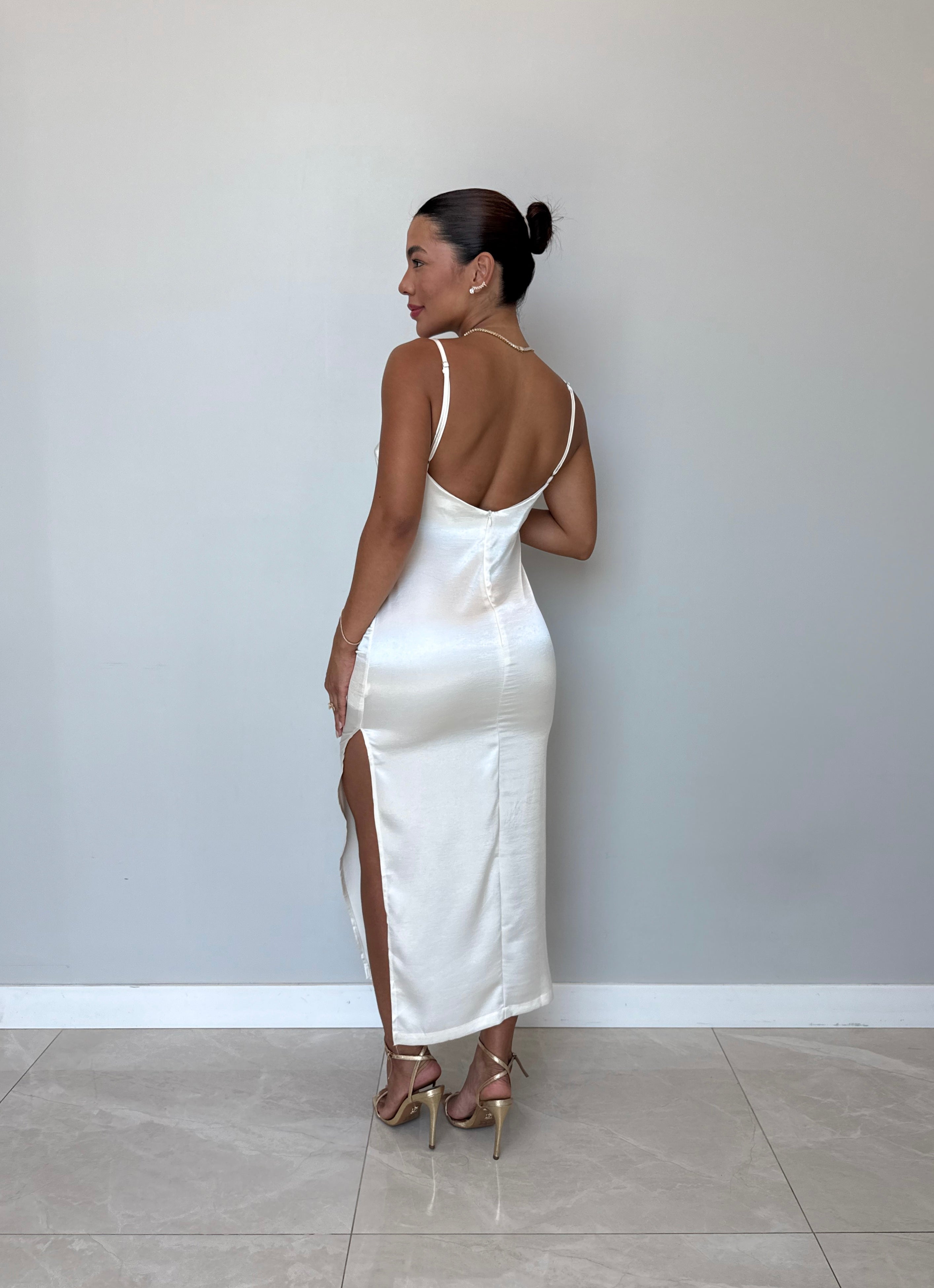 Vestido Midi Acetinado Ester