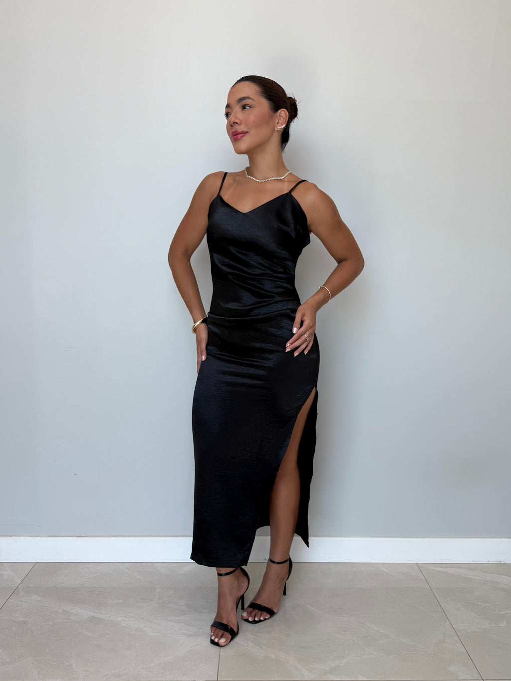 Vestido Midi Acetinado Ester
