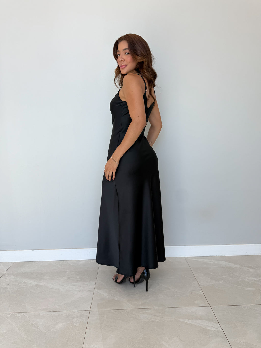 Vestido Alycia Cetim